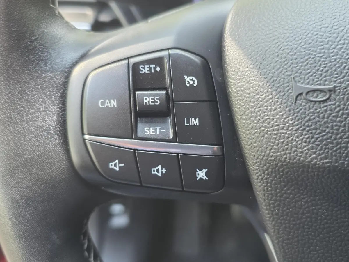 1.0 EcoBoost Titanium X | Navigatie | Cruise Control | Stoel + Voorruit + Stuurverwarming | Licht metalen velgen