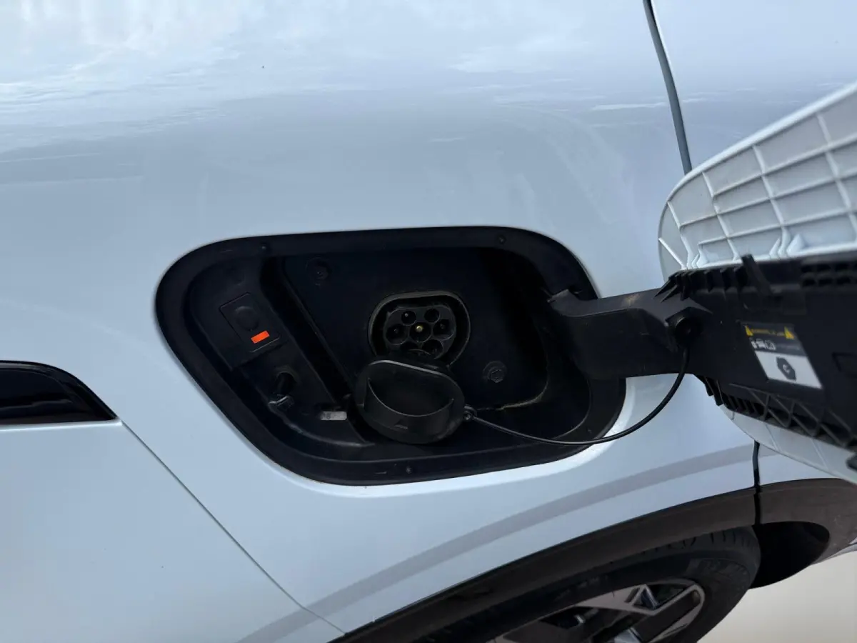 1.6 T-GDi Plug-in Hybrid AWD GT-Line Dealer onderhouden| Resterende fabrieksgarantie | Stoelverwarming + stuurverwarming | Schuifkanteldak |