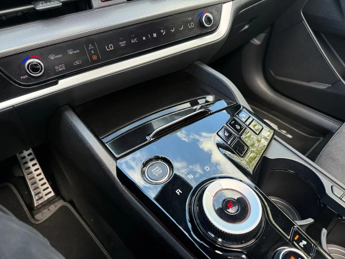 1.6 T-GDi Plug-in Hybrid AWD GT-Line Dealer onderhouden| Resterende fabrieksgarantie | Stoelverwarming + stuurverwarming | Schuifkanteldak |