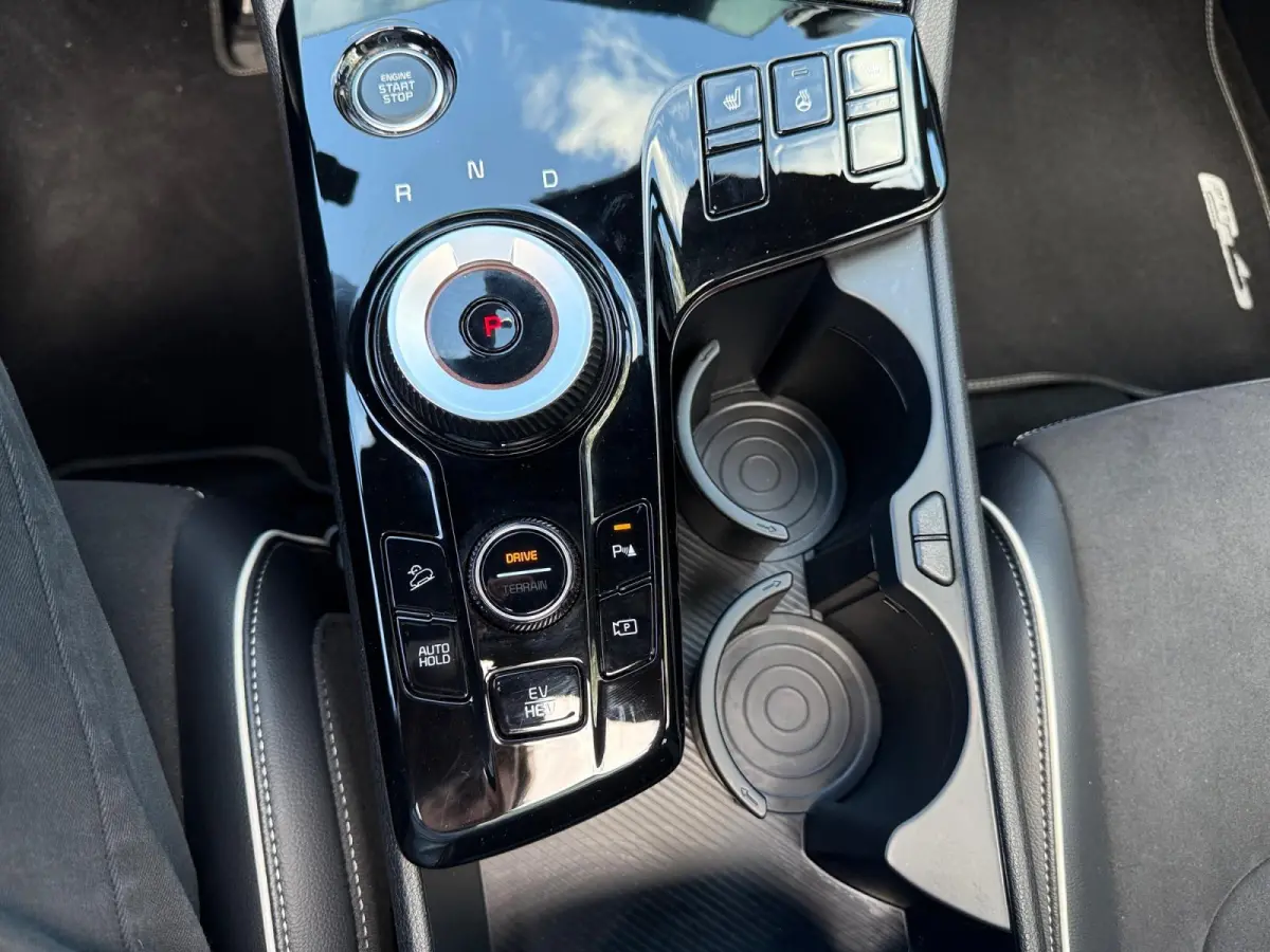 1.6 T-GDi Plug-in Hybrid AWD GT-Line Dealer onderhouden| Resterende fabrieksgarantie | Stoelverwarming + stuurverwarming | Schuifkanteldak |