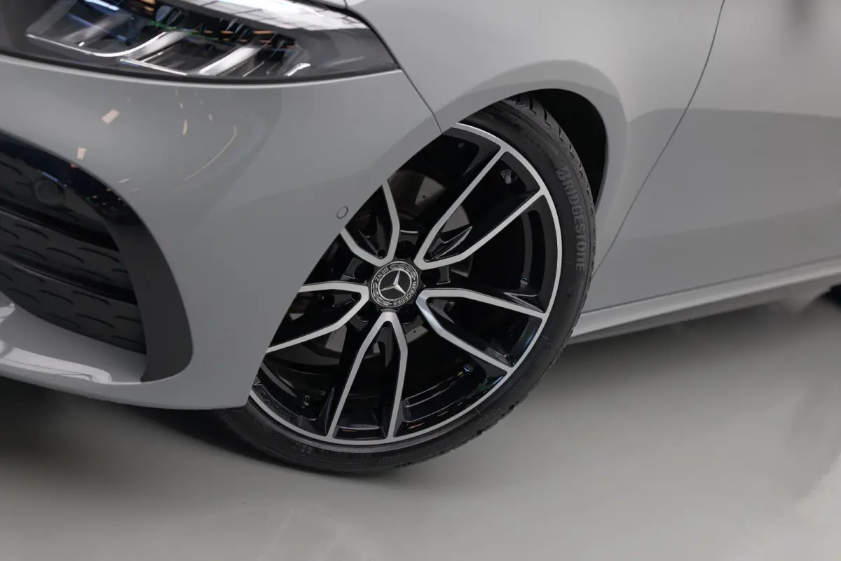 A200 AMG Line |Pano|AlpineGrau|Ambient|