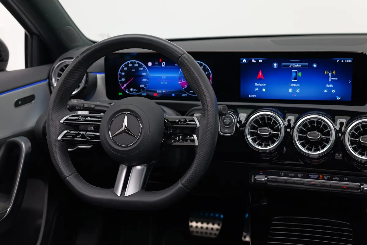 A200 AMG Line |Pano|AlpineGrau|Ambient|