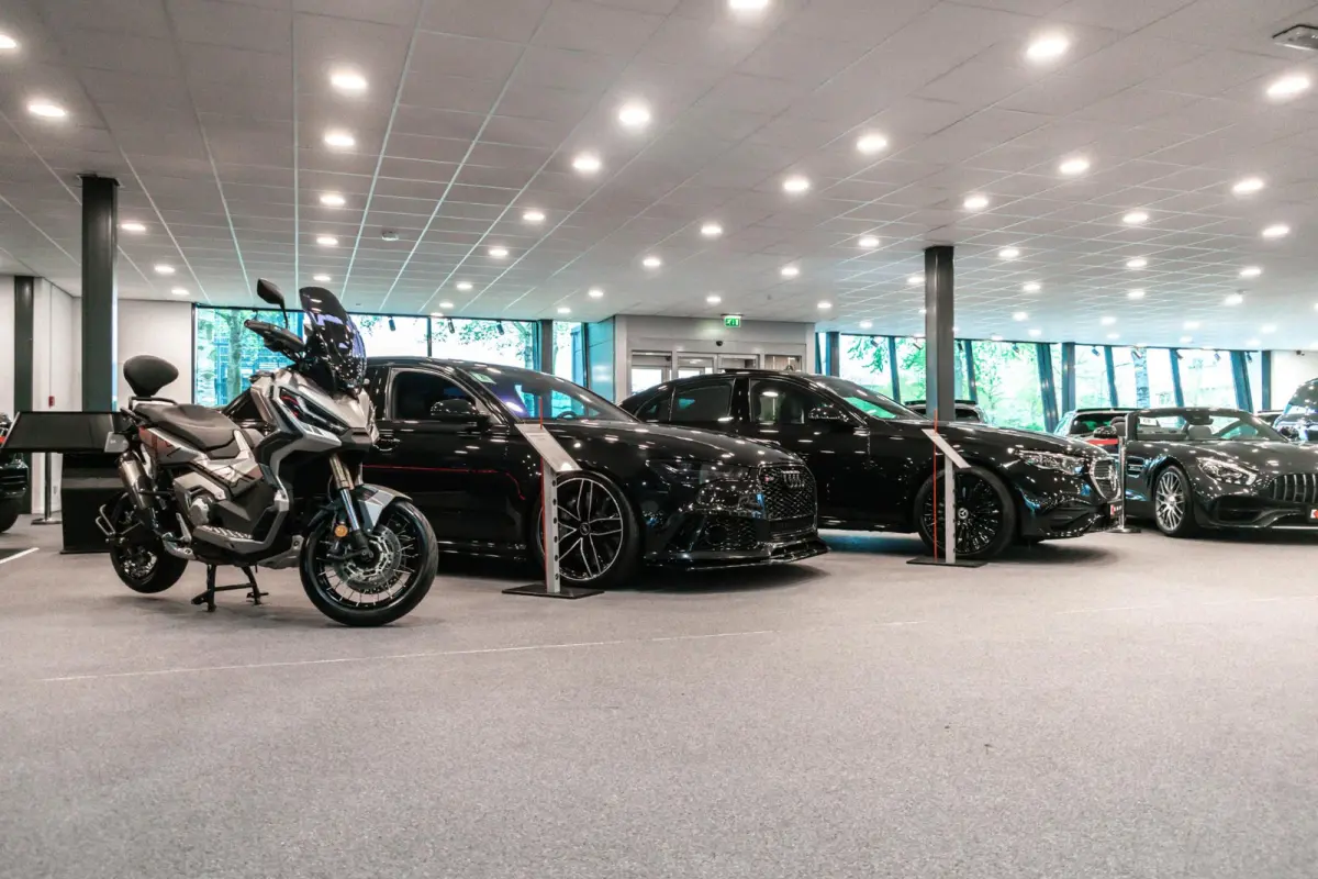 A200 AMG Line |Pano|AlpineGrau|Ambient|
