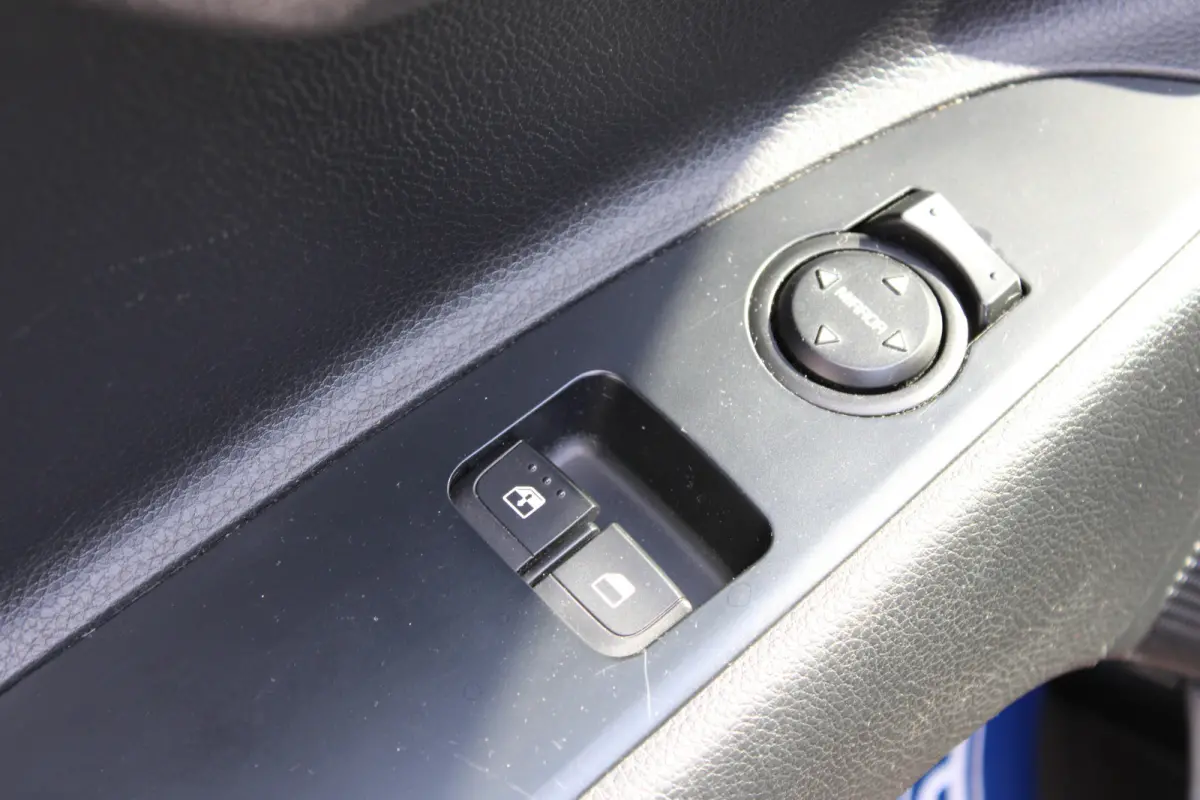 1.0 T-GDi DynamicLine//Camera//Carplay!!