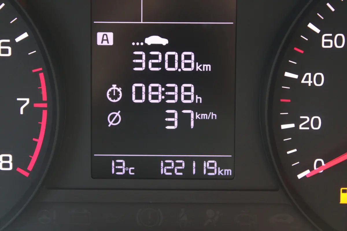 1.0 T-GDi DynamicLine//Camera//Carplay!!