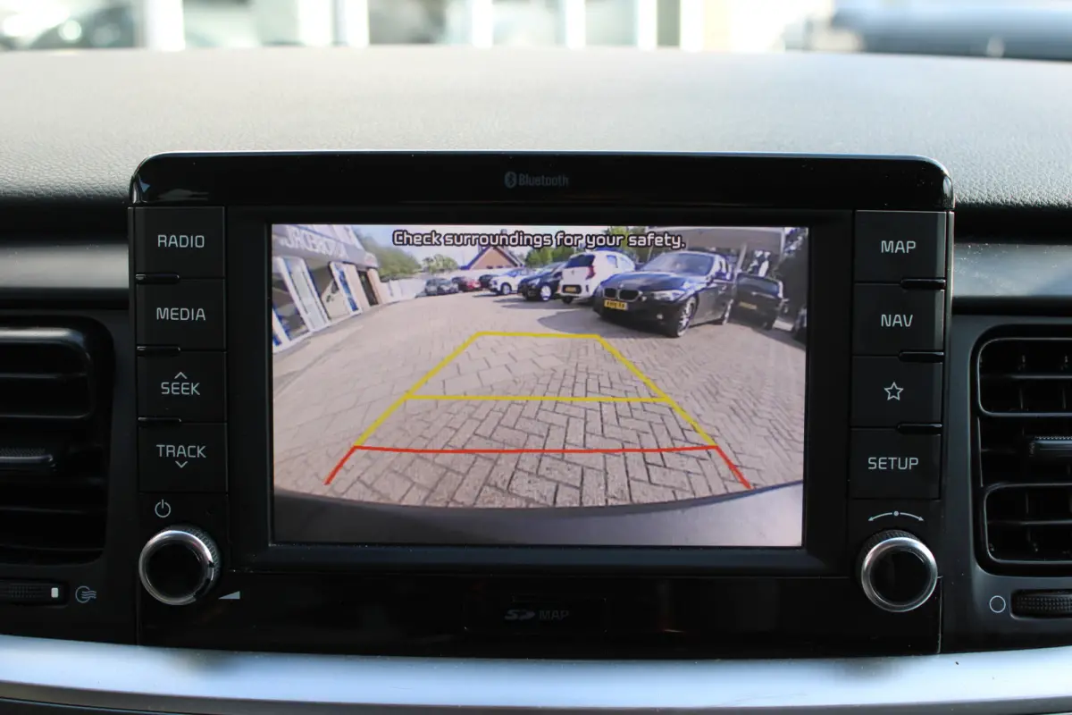 1.0 T-GDi DynamicLine//Camera//Carplay!!