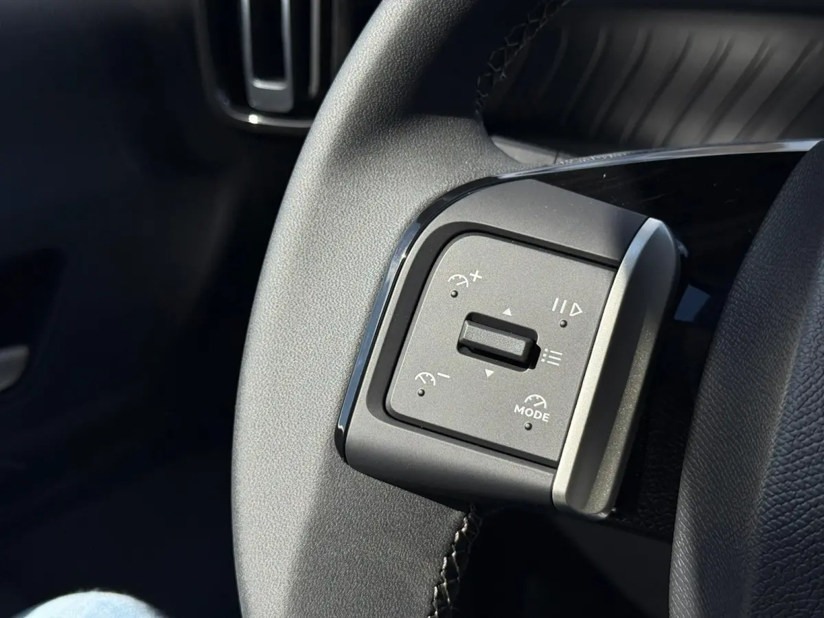 1.2 Hybrid 145pk Plus 8 Jaar garantie | Achteruitrijcamera | Cruise control | Airco | Apple carplay & Android auto