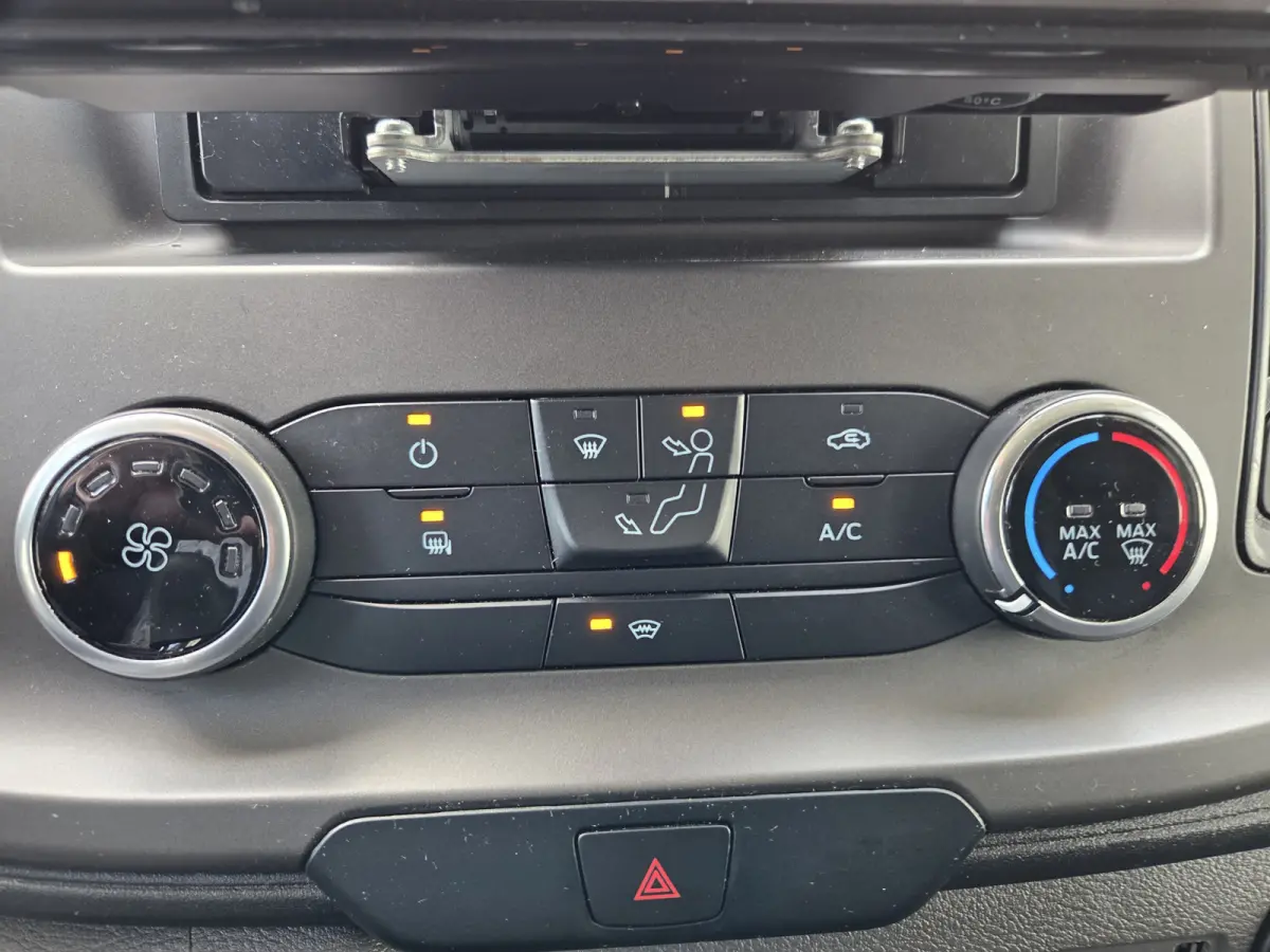 2.0 TDCI L2H2 Trend Airco Cruisecontrol Trekhaak Parkeersensors  Sidebar's Verwarmde voorruit