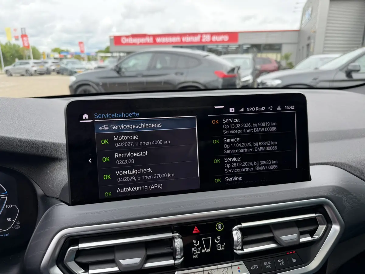 xDrive30e High Executive M Sport Panoramadak Achteruitrijcamera Keyless Entry Carplay Stuurwielverwarming
