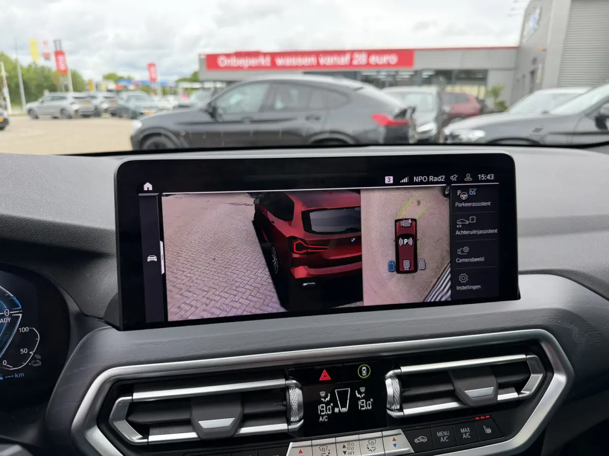 xDrive30e High Executive M Sport Panoramadak Achteruitrijcamera Keyless Entry Carplay Stuurwielverwarming