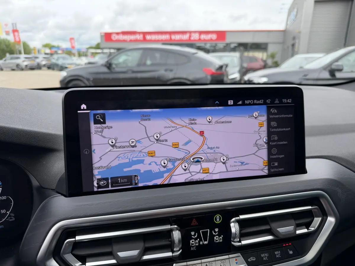xDrive30e High Executive M Sport Panoramadak Achteruitrijcamera Keyless Entry Carplay Stuurwielverwarming
