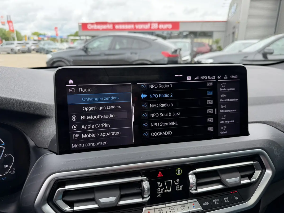 xDrive30e High Executive M Sport Panoramadak Achteruitrijcamera Keyless Entry Carplay Stuurwielverwarming