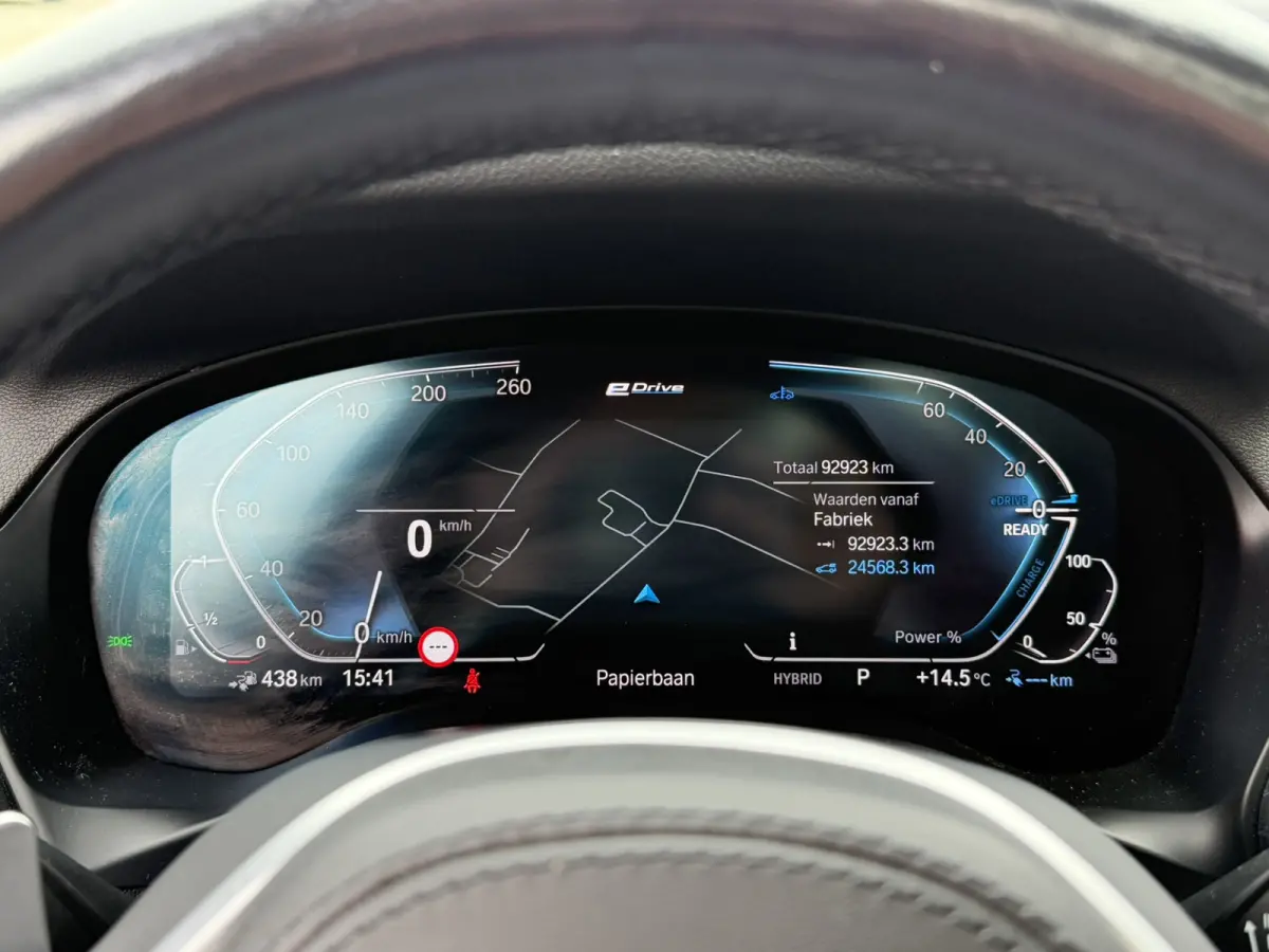 xDrive30e High Executive M Sport Panoramadak Achteruitrijcamera Keyless Entry Carplay Stuurwielverwarming