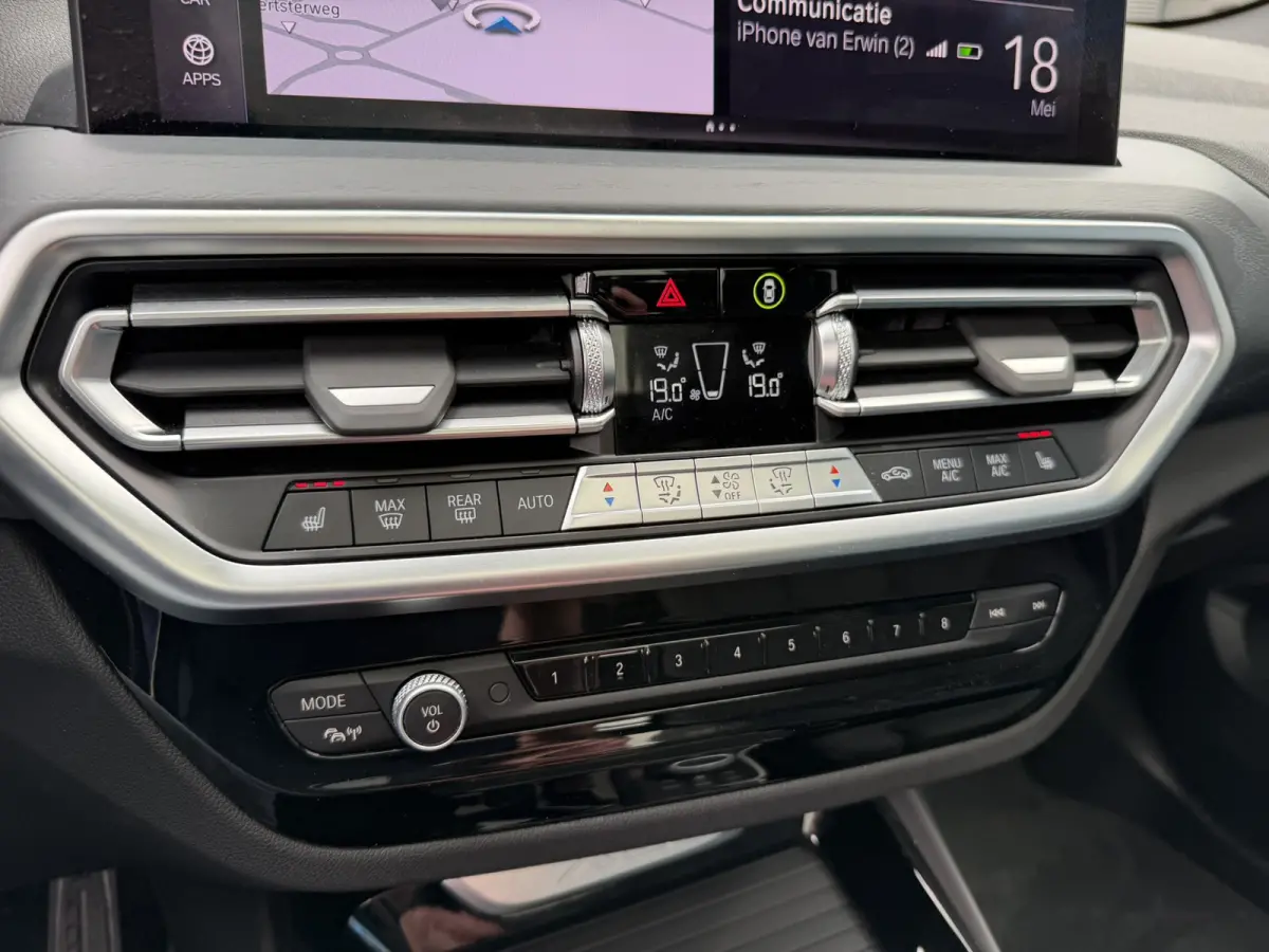xDrive30e High Executive M Sport Panoramadak Achteruitrijcamera Keyless Entry Carplay Stuurwielverwarming
