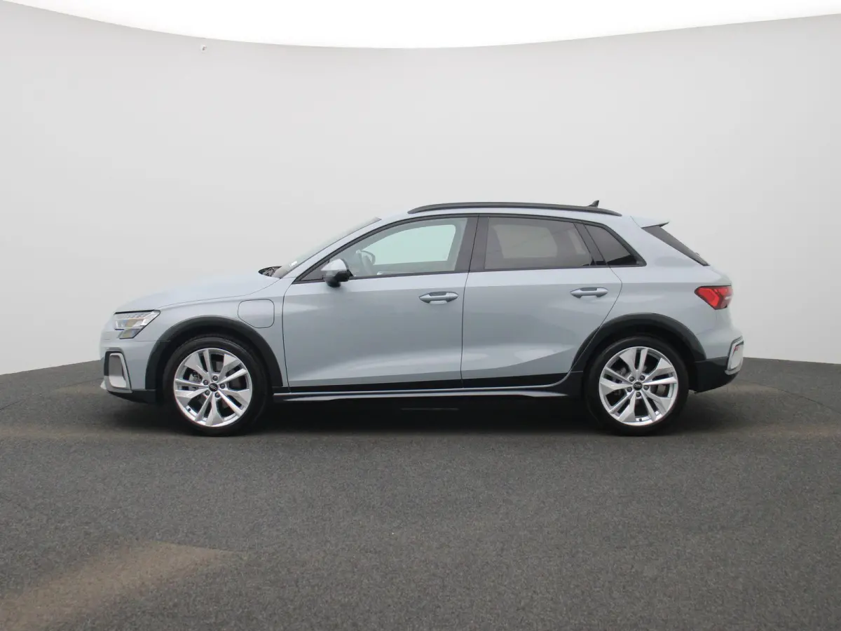 40 TFSI e Advanced edition | Automaat | navigatie | Airco | Stoelverwarming |