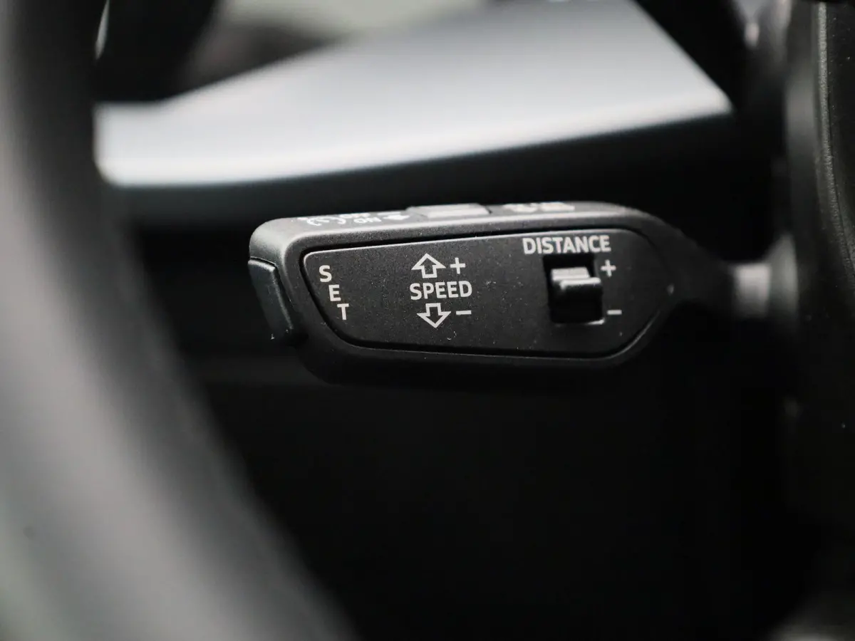 40 TFSI e Advanced edition | Automaat | navigatie | Airco | Stoelverwarming |
