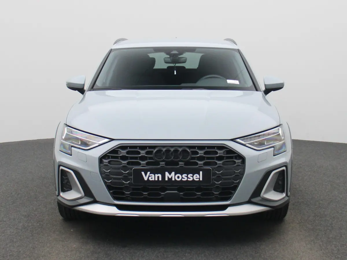 40 TFSI e Advanced edition | Automaat | navigatie | Airco | Stoelverwarming |