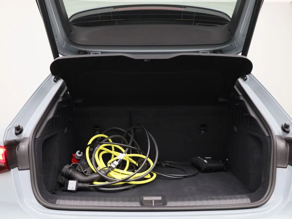 40 TFSI e Advanced edition | Automaat | navigatie | Airco | Stoelverwarming |