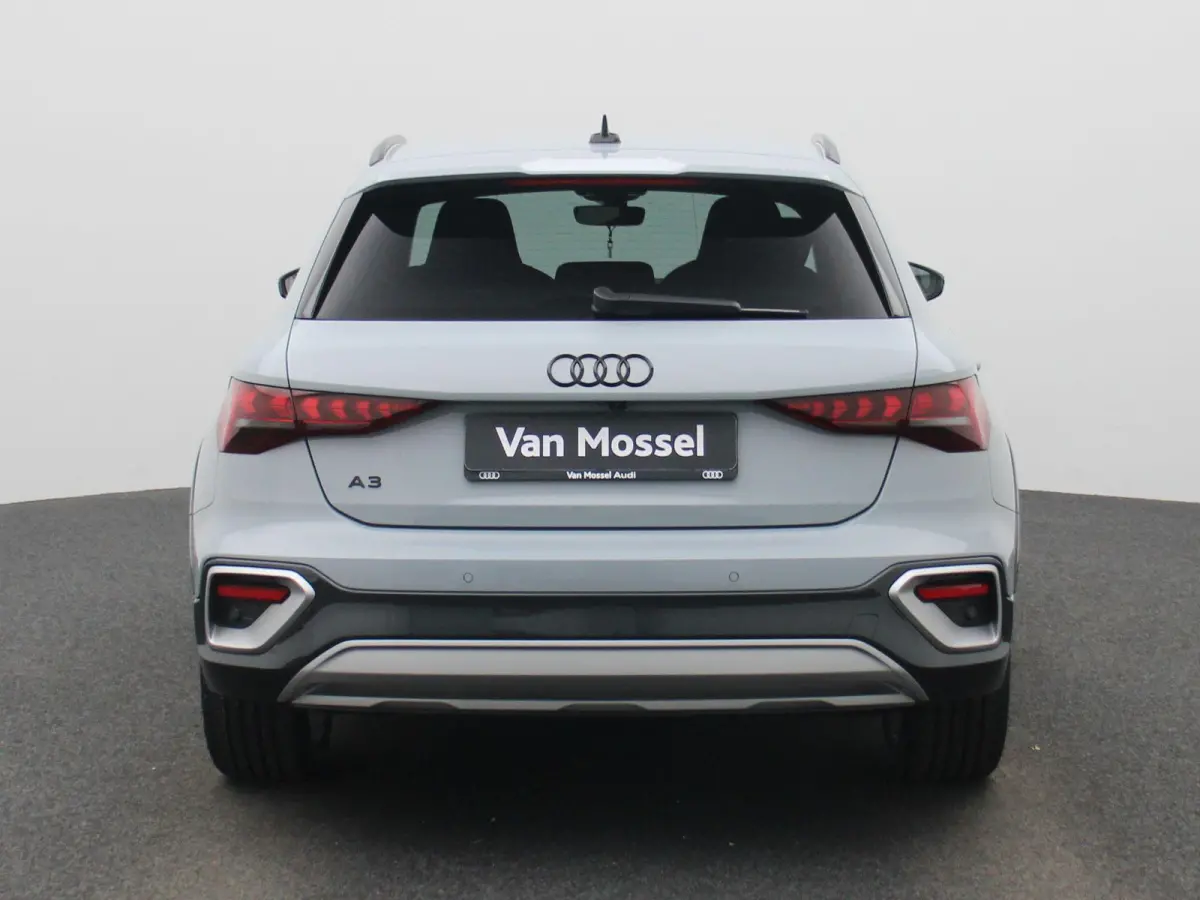 40 TFSI e Advanced edition | Automaat | navigatie | Airco | Stoelverwarming |