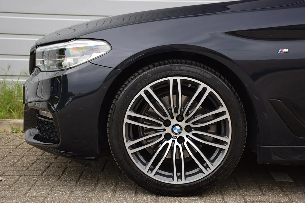 520i Corporate Lease High Executive*2e eigenaar*112Dkm*NAP*Dak*H&K*