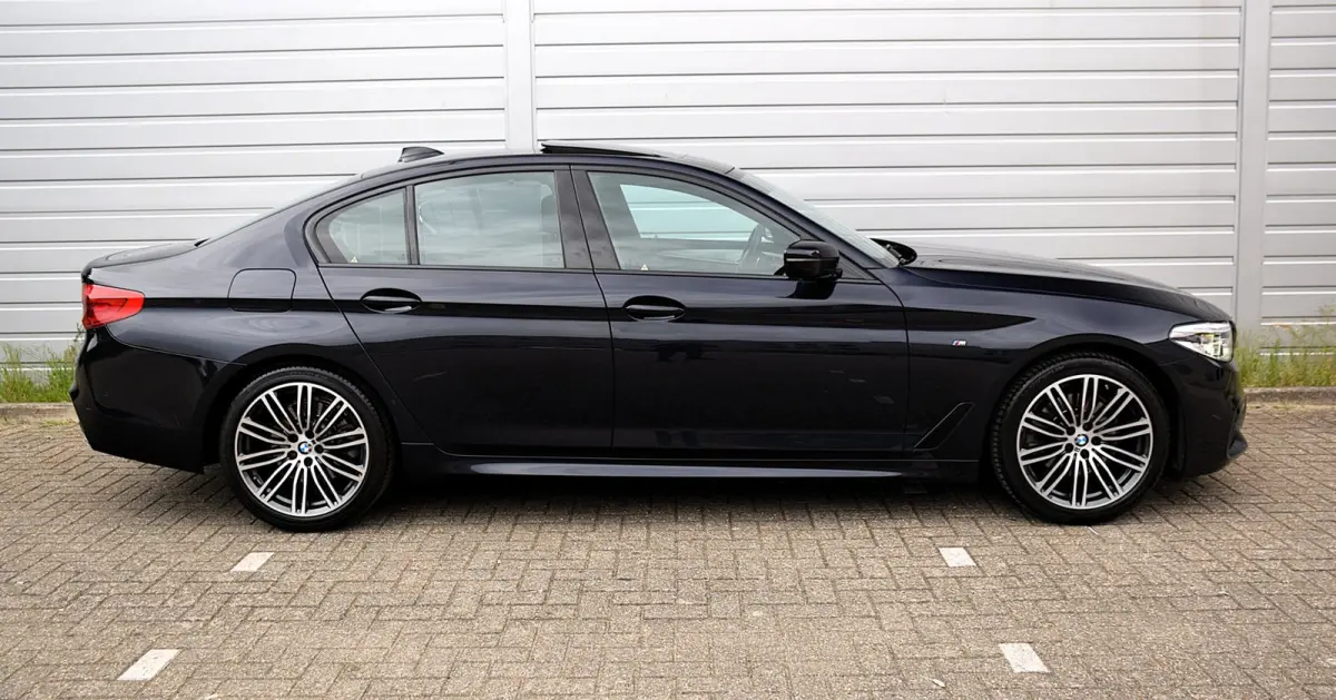 520i Corporate Lease High Executive*2e eigenaar*112Dkm*NAP*Dak*H&K*