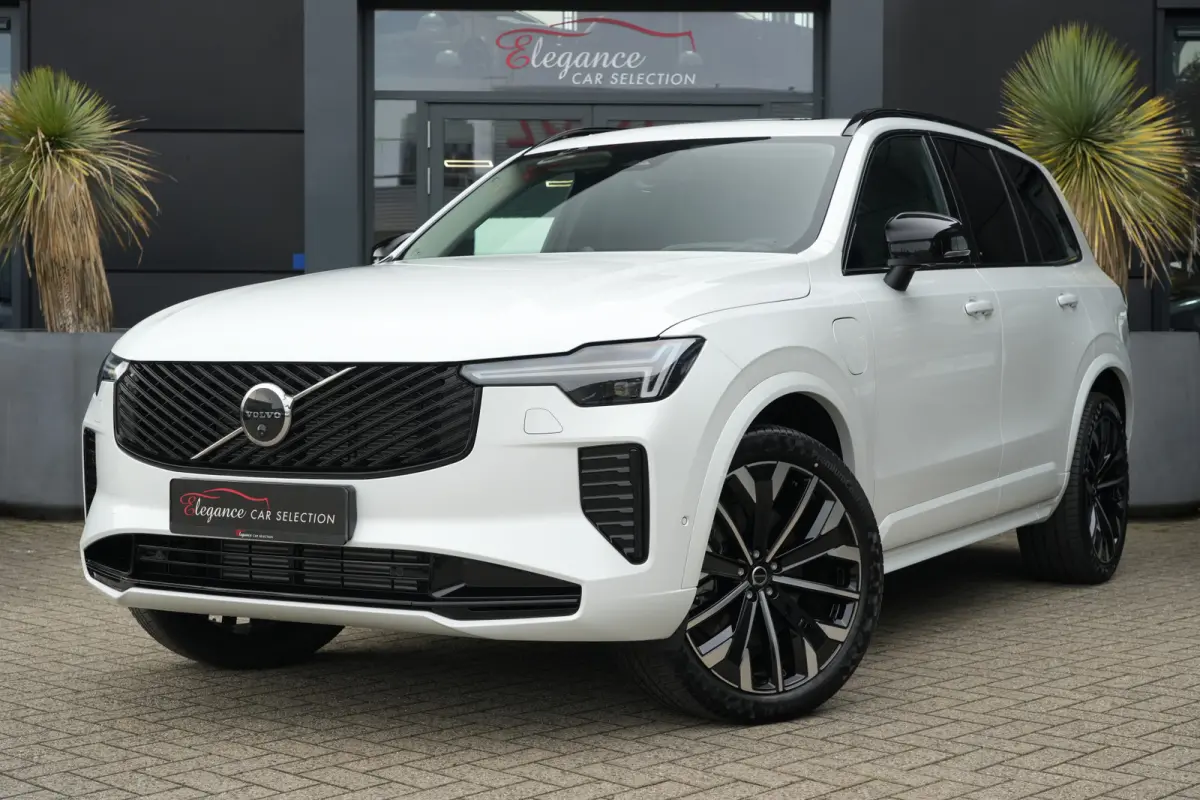 2.0 T8 Plug-in Hybrid AWD Plus Dark | 455 PK | Panoramadak | Bowers & Wilkins | Luchtvering | 360° camera Volvo XC90 2.0 T8 Plug-in Hybrid AWD Plus Dark met 2.0 viercilinder plug-in hybride