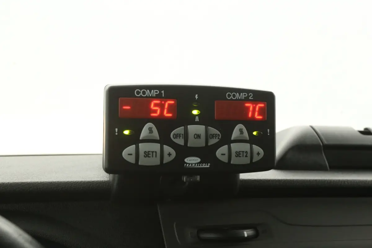 2.0 TDCI L1H1 | Koel/vrieswagen -5° | Airco | Cruise | 3 Zits | Trekhaak | Parkeersens. | Koelauto