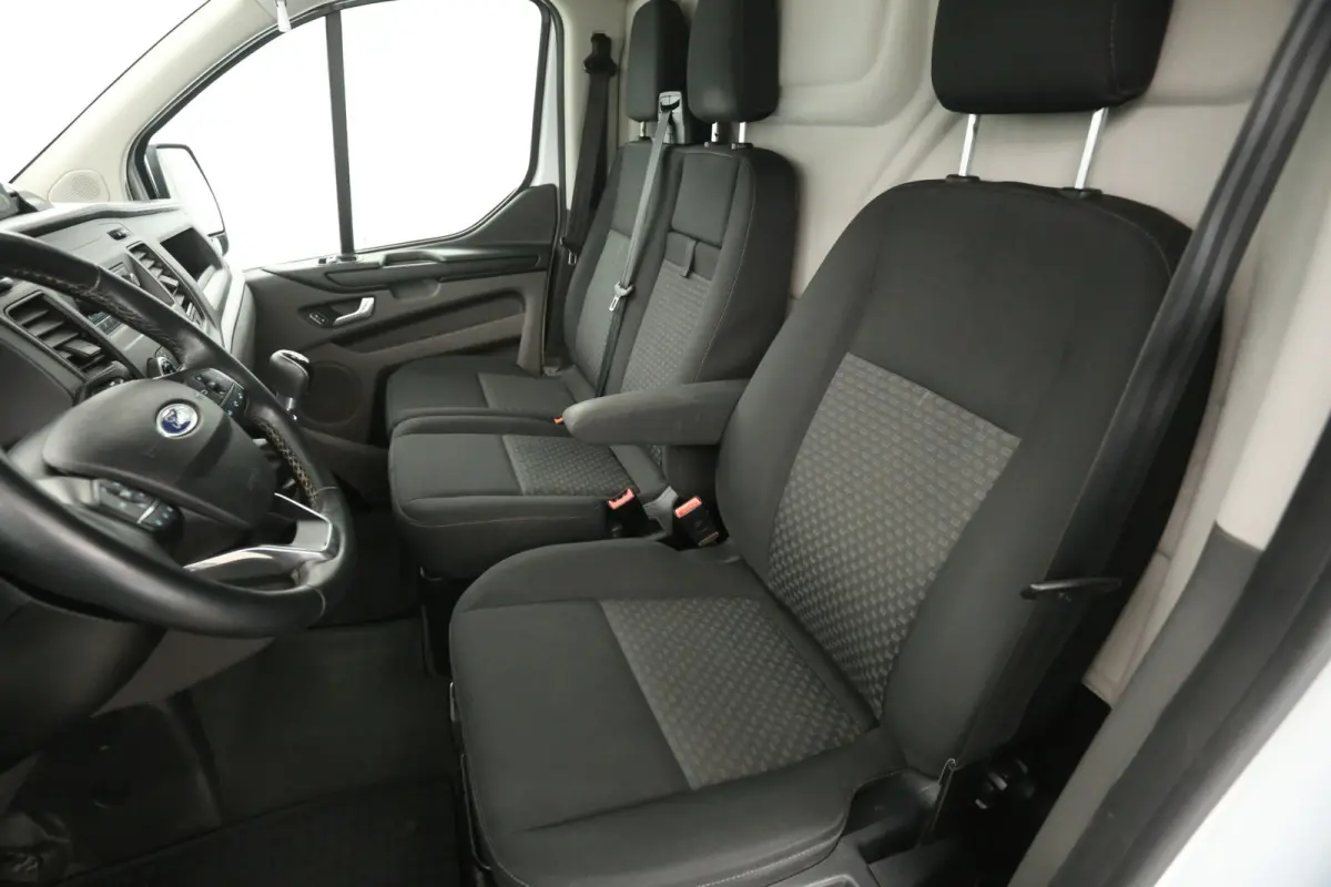 2.0 TDCI L1H1 | Koel/vrieswagen -5° | Airco | Cruise | 3 Zits | Trekhaak | Parkeersens. | Koelauto