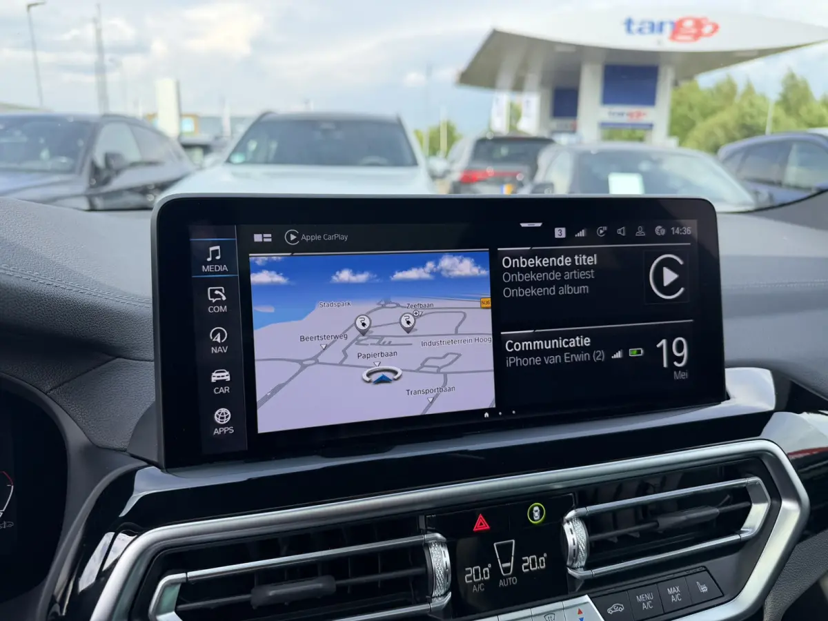 High Executive 80 kWh M Sport Panoramadak ACC Leder Keyless Entry Carplay Achteruitrijcamera BMW Live Dashboard Professional Stuurwielverwarming