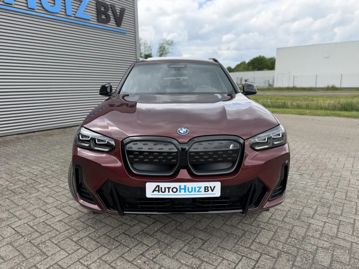 High Executive 80 kWh M Sport Panoramadak ACC Leder Keyless Entry Carplay Achteruitrijcamera BMW Live Dashboard Professional Stuurwielverwarming