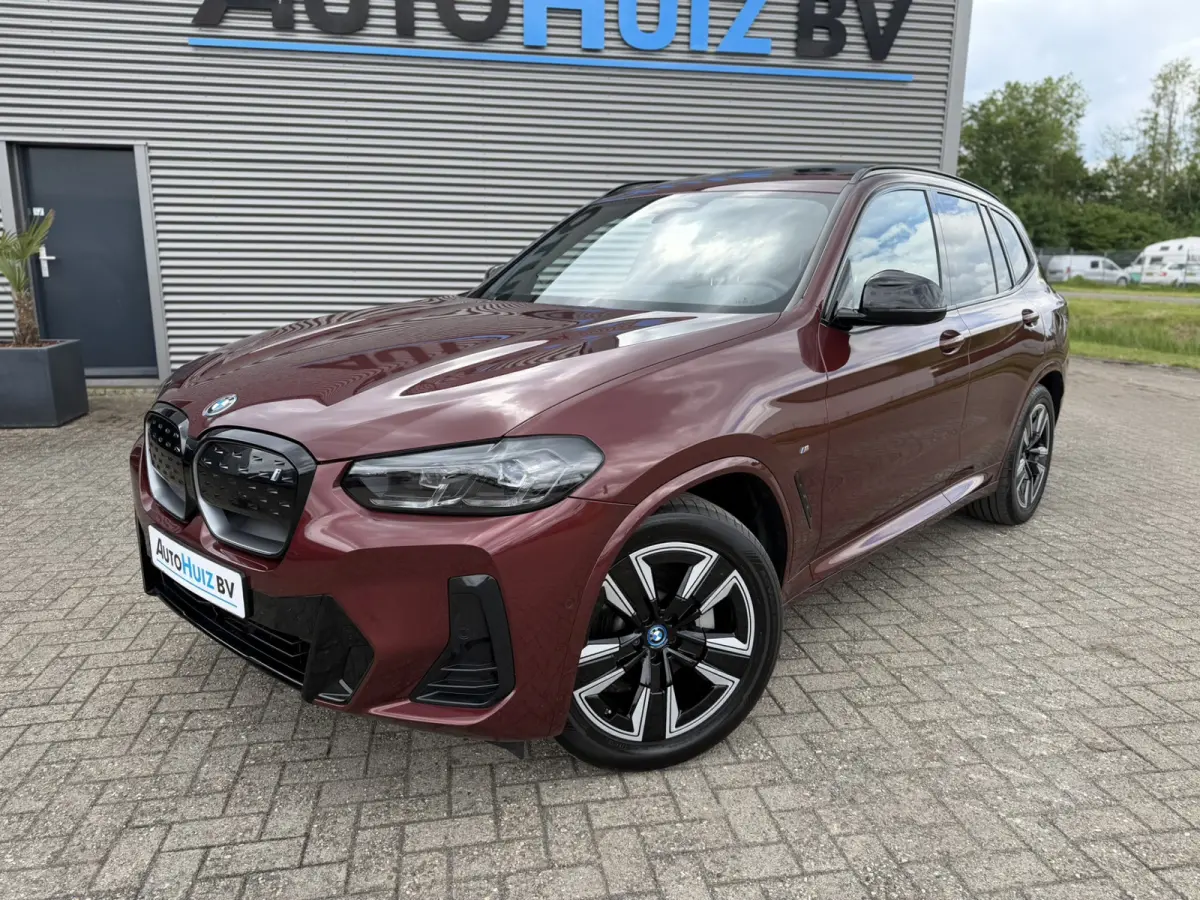 High Executive 80 kWh M Sport Panoramadak ACC Leder Keyless Entry Carplay Achteruitrijcamera BMW Live Dashboard Professional Stuurwielverwarming
