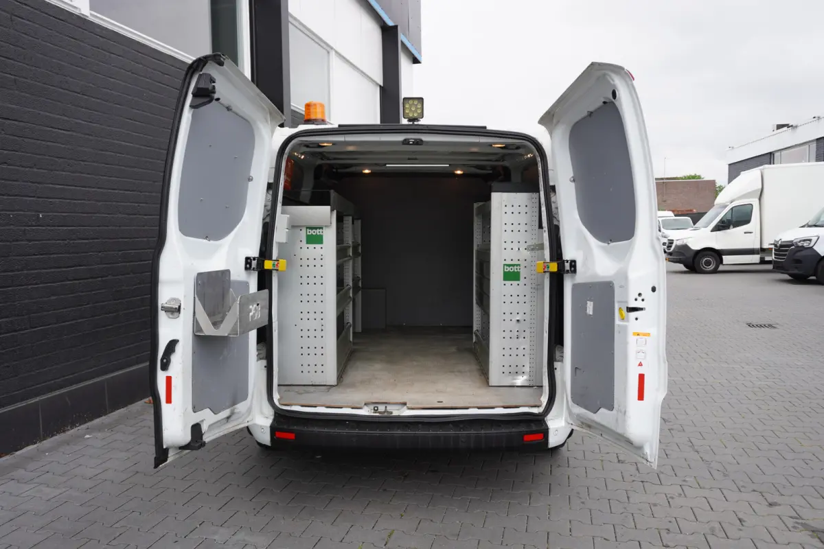 2.0 TDCI 130PK L2 - EURO 6 - Airco - Navi - Cruise - €13.900,- Excl.
