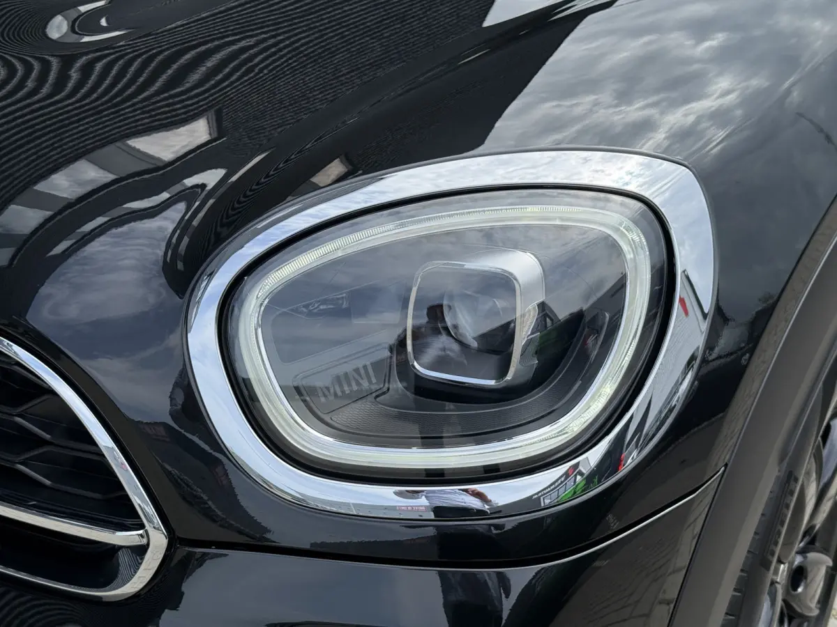 2.0 Cooper SE ALL4