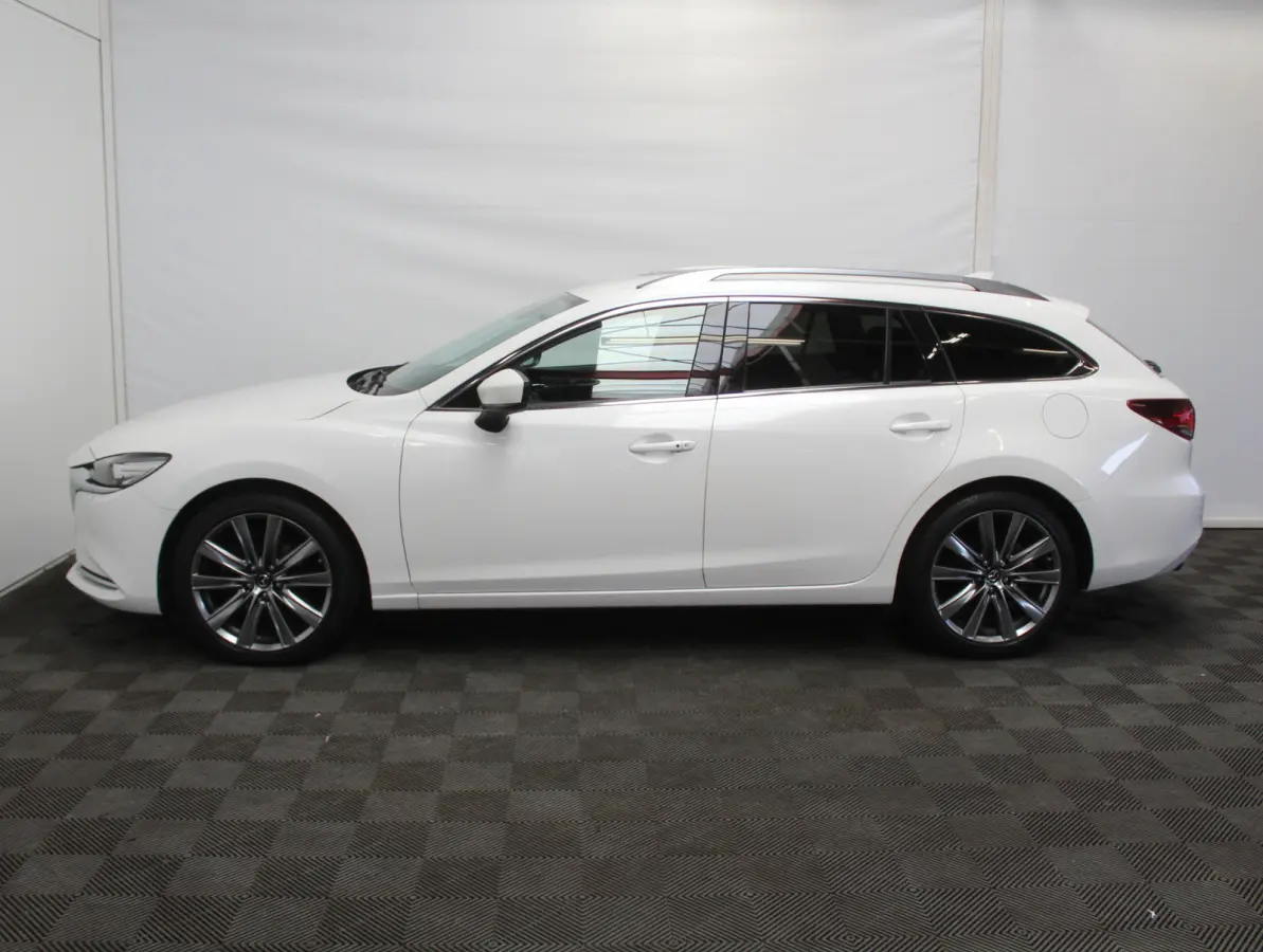 2.0 SkyActiv-G 165 Luxury CLIMATE | CARPLAY | LMV19 | AFNBTRHAAK | STOEL/STUURVERW | HEAD-UP | LED | ADAPCRUISE