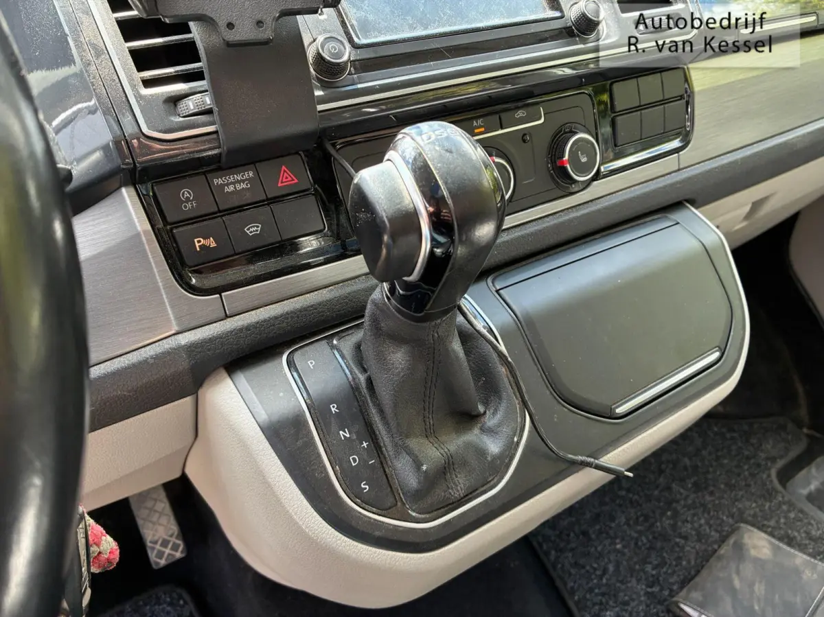 2.0 TDI L2H1 DC Highline I 2x Schuifdeur I Schuifdak I Leer I Zeer compleet I NL-auto
