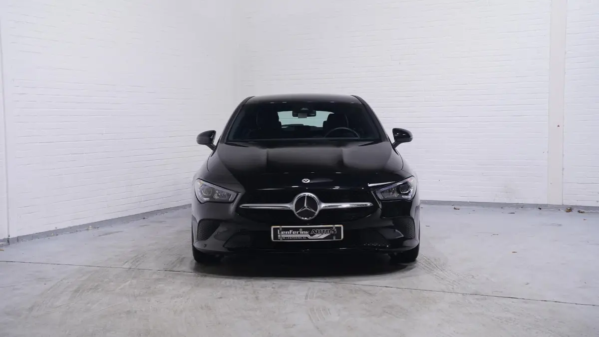 180 Business Line NAP 1e eigen. LED-verlichting 17"-lichtmetalen velgen navigatie PDC v+a DAB bluetooth Camera sportstoelen stoelverwarming voor electr-achterklep schakelflippers aan het stu
