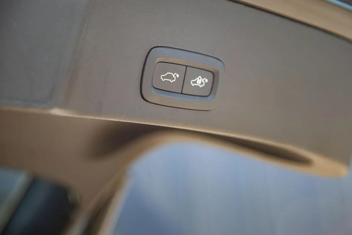 1.5 T5 Plug-in hybrid Core Bright Facelift|Keyless|Zit verlenging|MY2023