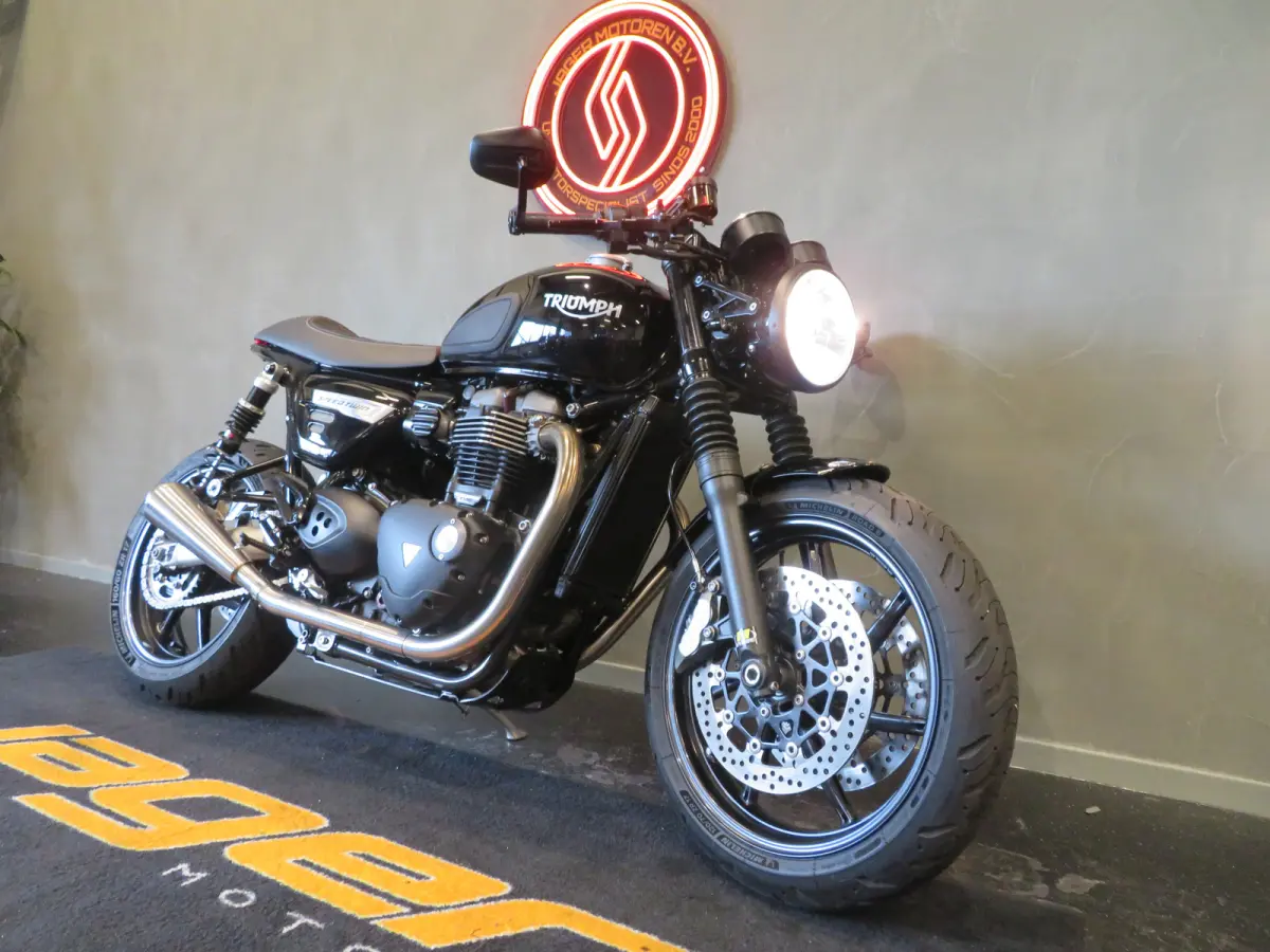 SPEED TWIN IRONHEAD FRAAI!