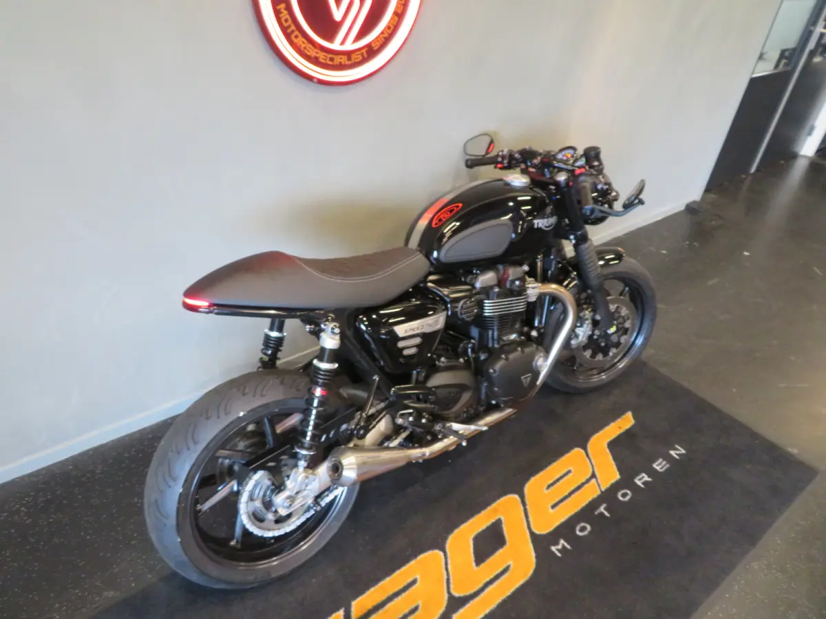 SPEED TWIN IRONHEAD FRAAI!