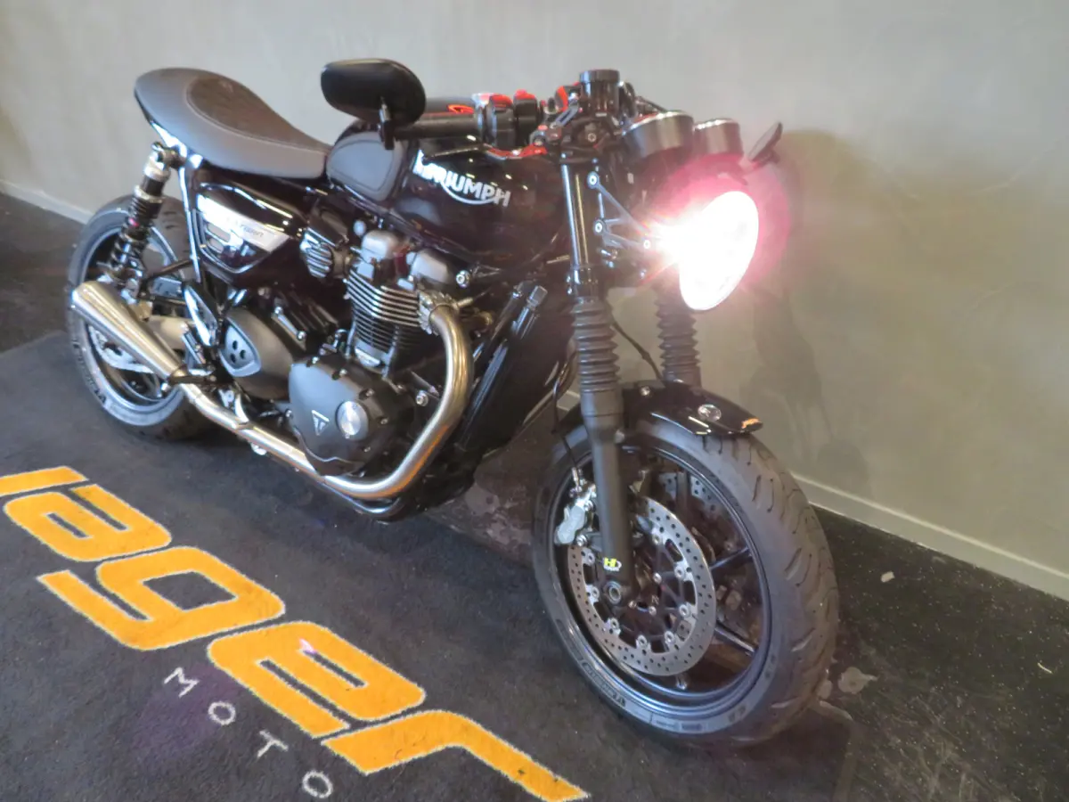 SPEED TWIN IRONHEAD FRAAI!