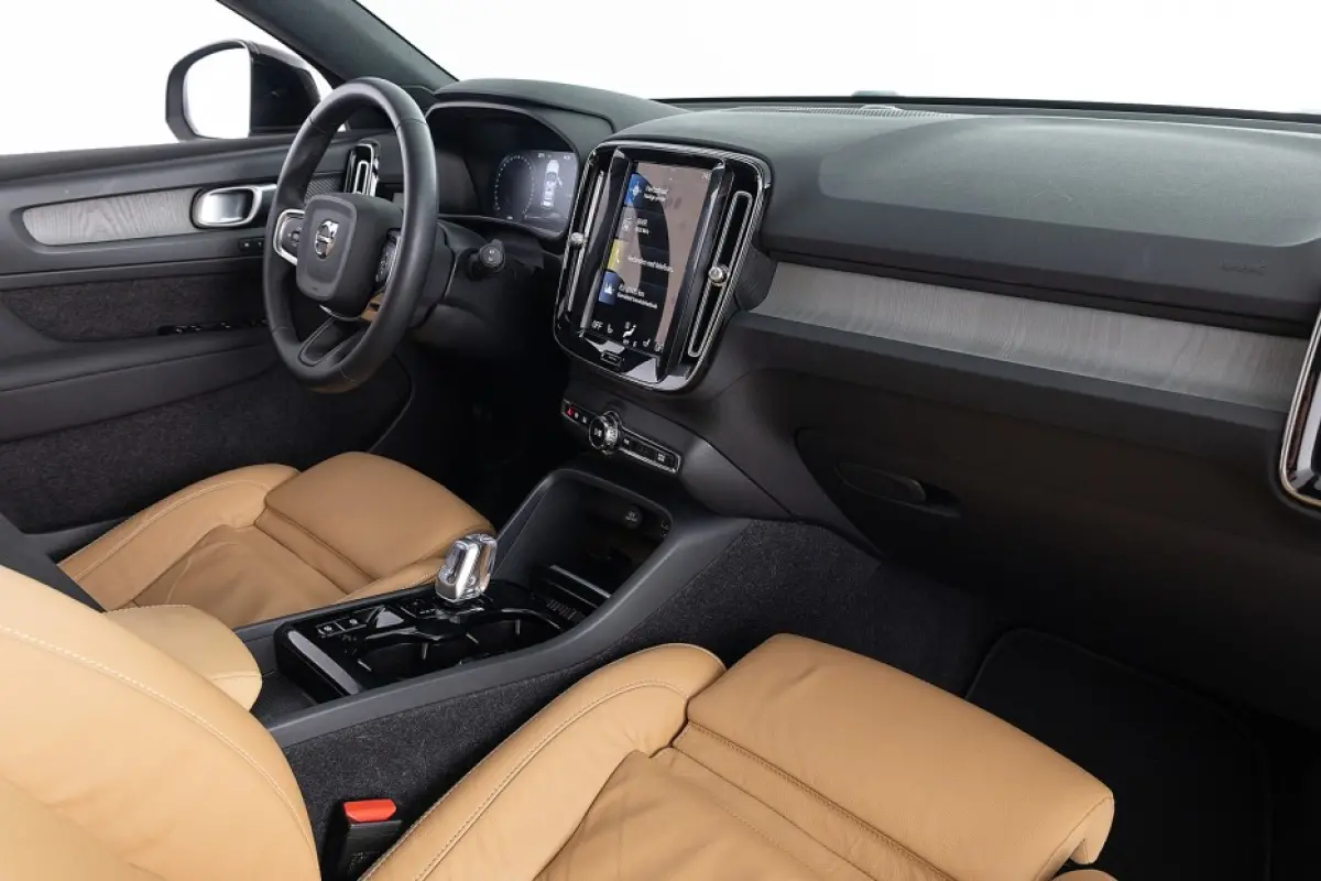 T4 Inscription | PANORAMA | LEDER | PHEV