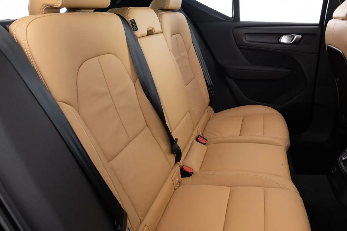 T4 Inscription | PANORAMA | LEDER | PHEV