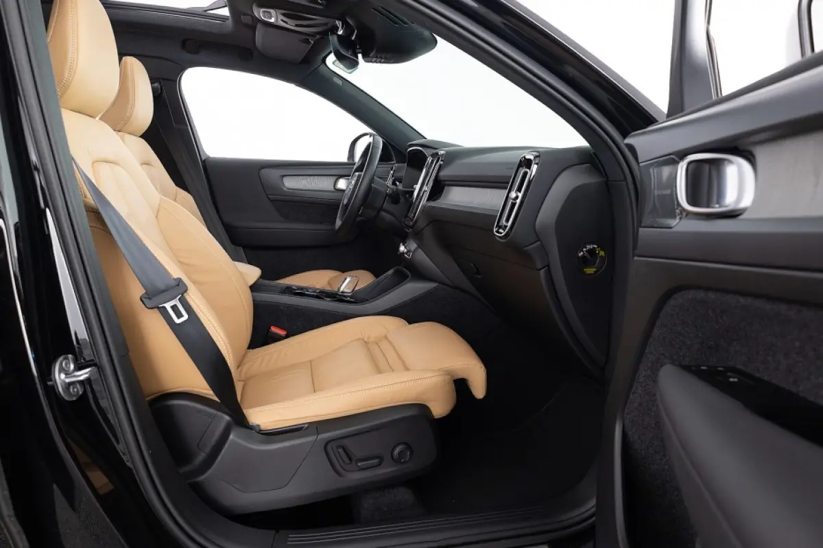 T4 Inscription | PANORAMA | LEDER | PHEV