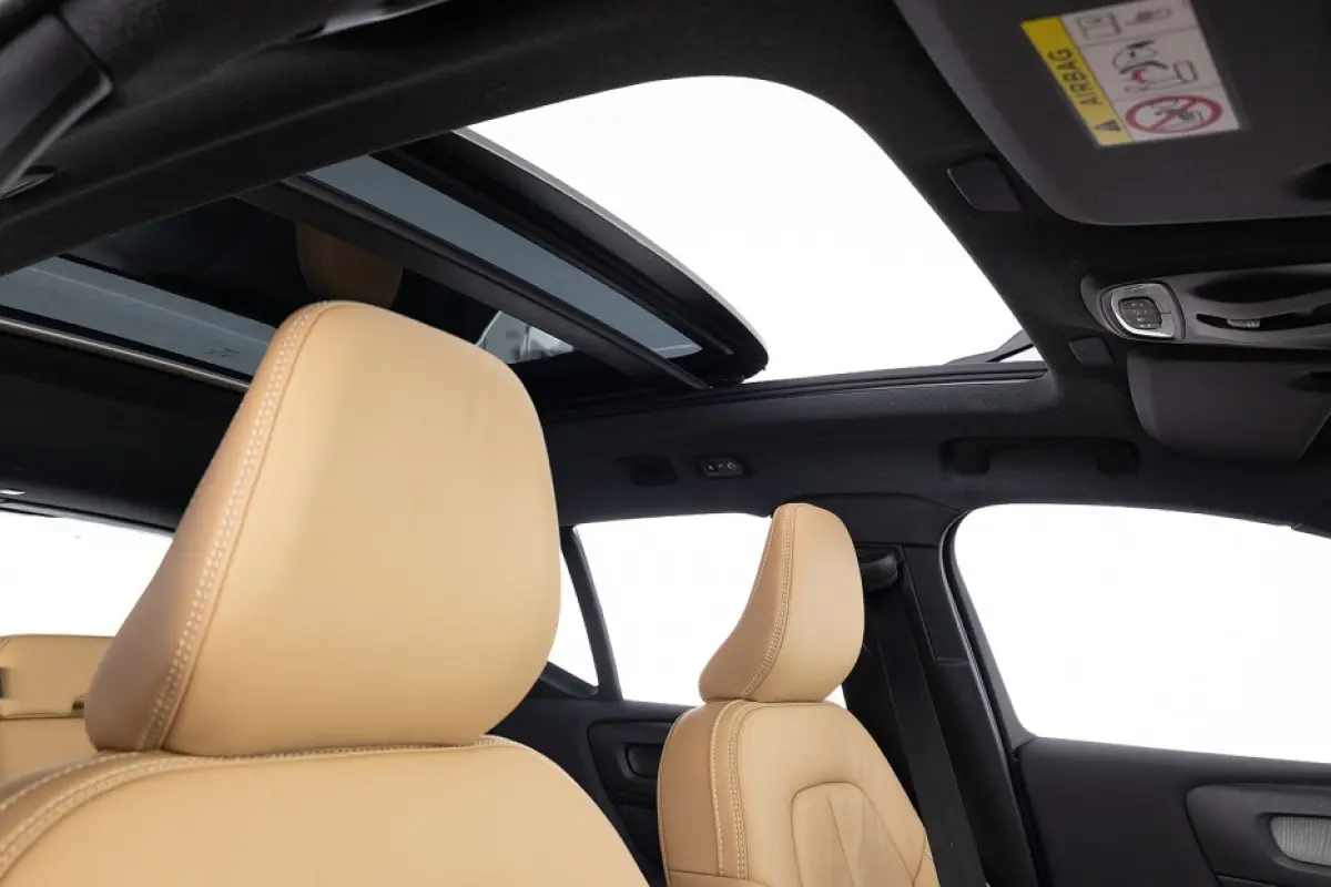 T4 Inscription | PANORAMA | LEDER | PHEV