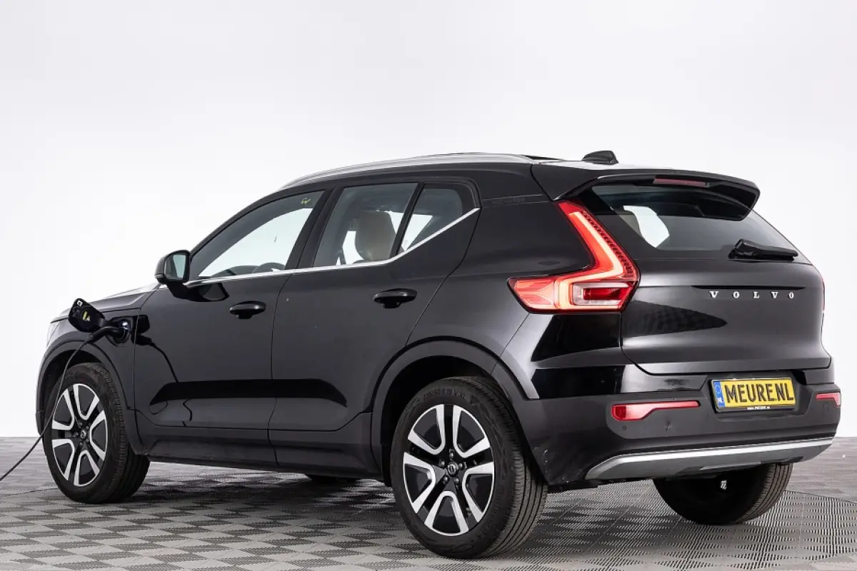 T4 Inscription | PANORAMA | LEDER | PHEV