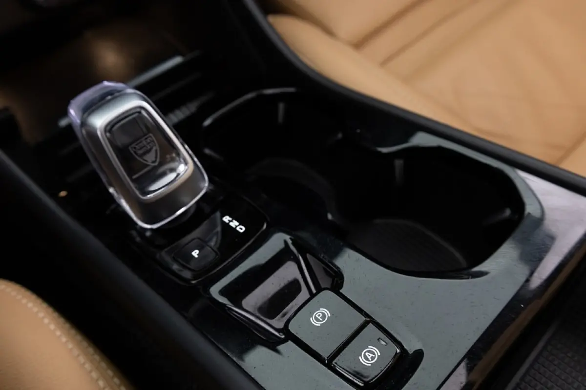 T4 Inscription | PANORAMA | LEDER | PHEV