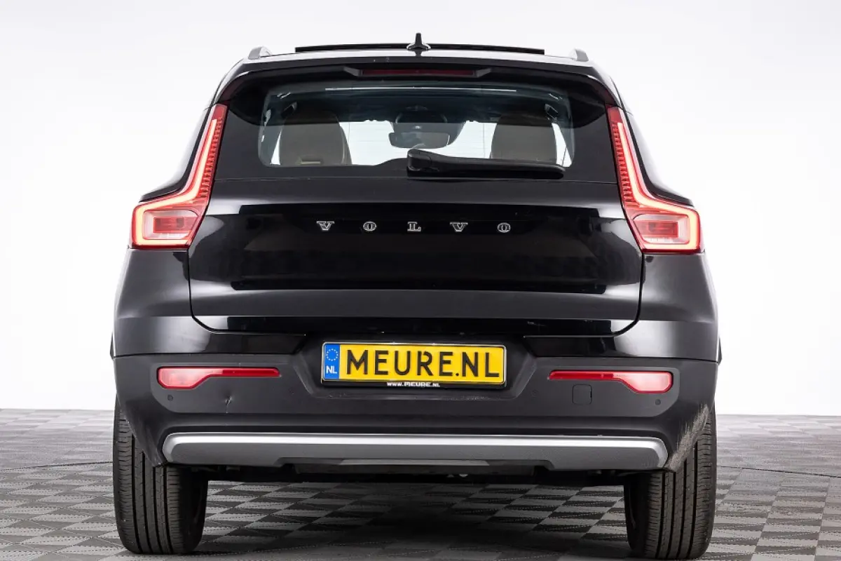 T4 Inscription | PANORAMA | LEDER | PHEV