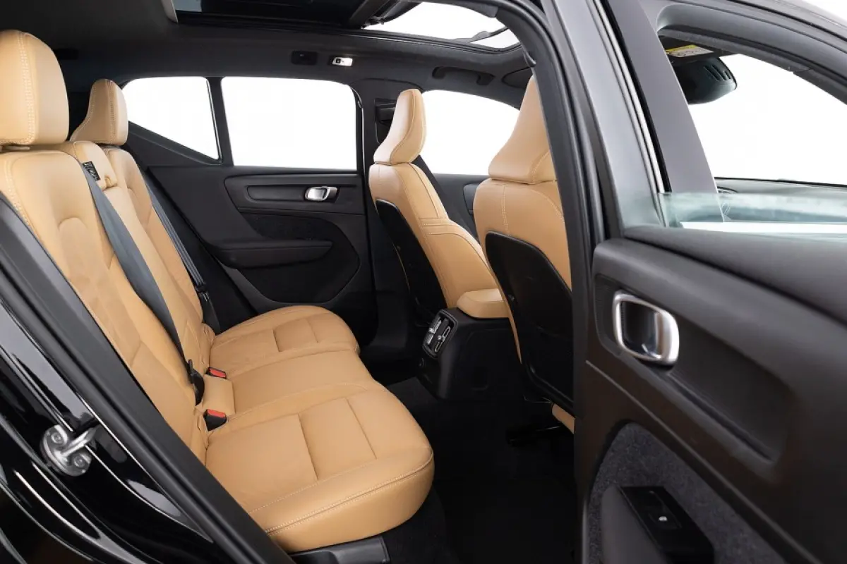 T4 Inscription | PANORAMA | LEDER | PHEV