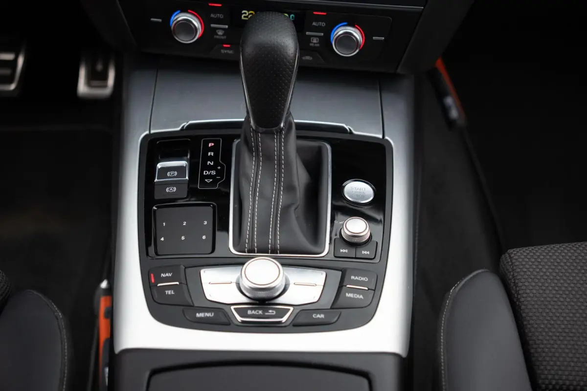 1.8 TFSI 190PK S-Line|Facelift|Org NL NAP|1ste Eig|Trekhaak|Leder|LED|Automaat|DaytonaGrijs|Dealer Onderhouden