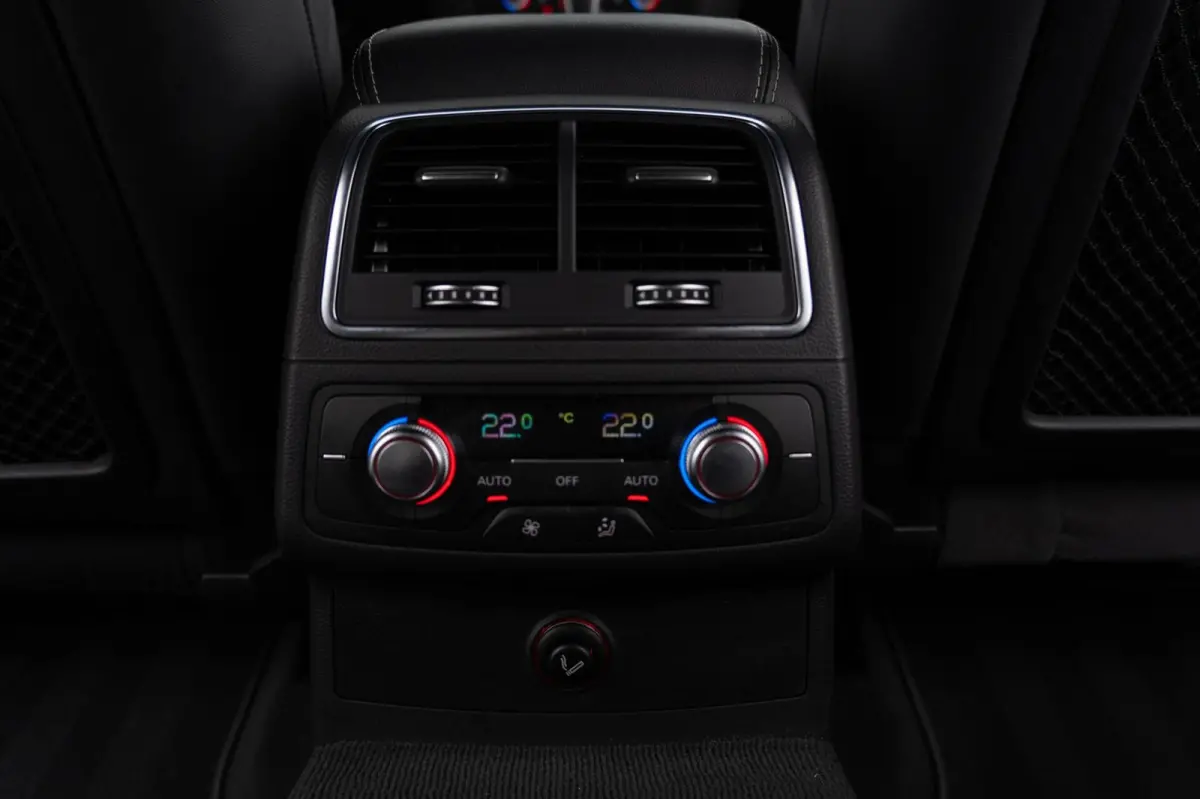 1.8 TFSI 190PK S-Line|Facelift|Org NL NAP|1ste Eig|Trekhaak|Leder|LED|Automaat|DaytonaGrijs|Dealer Onderhouden